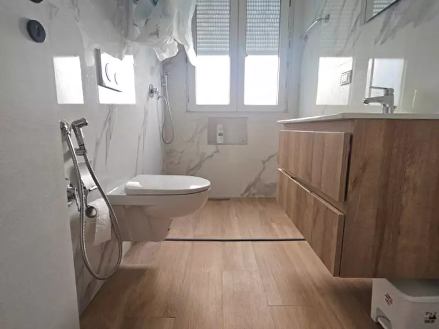 Immagine 18 di Appartamento in vendita  in viale palotta11 a Rimini