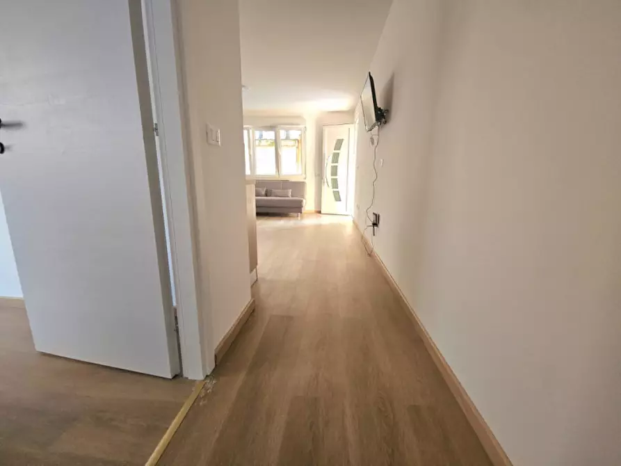 Immagine 21 di Appartamento in vendita  in viale palotta11 a Rimini