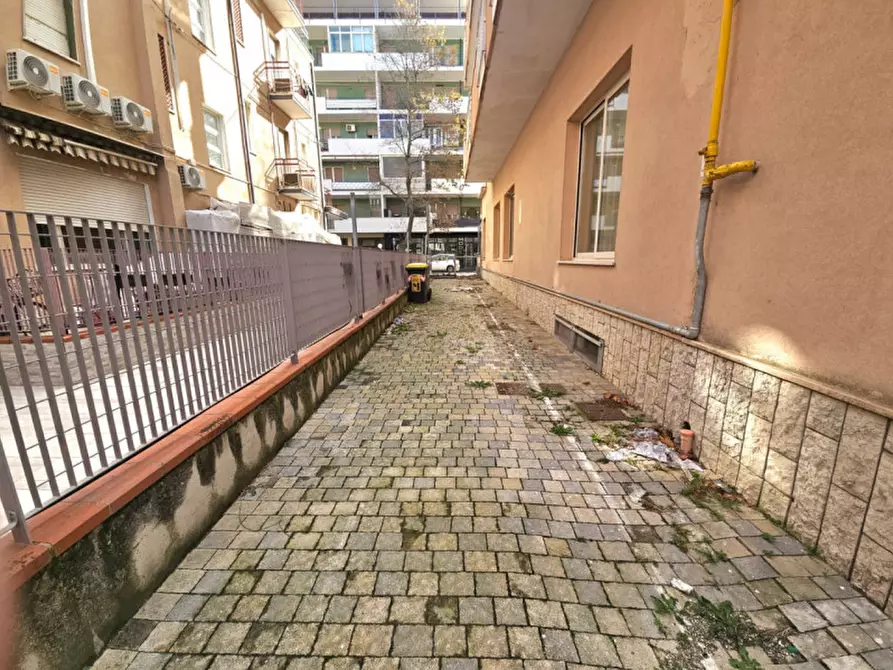 Immagine 25 di Appartamento in vendita  in viale palotta11 a Rimini