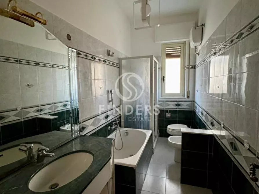 Immagine 8 di Camera in affitto  in Via Guido Miggiano, 1 a Reggio Di Calabria