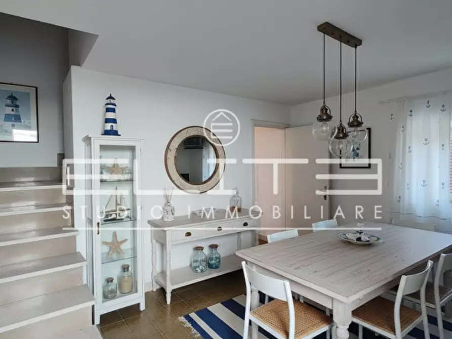 Immagine 1 di Villetta a schiera in vendita  in VIA IV NOVEMBRE a Numana