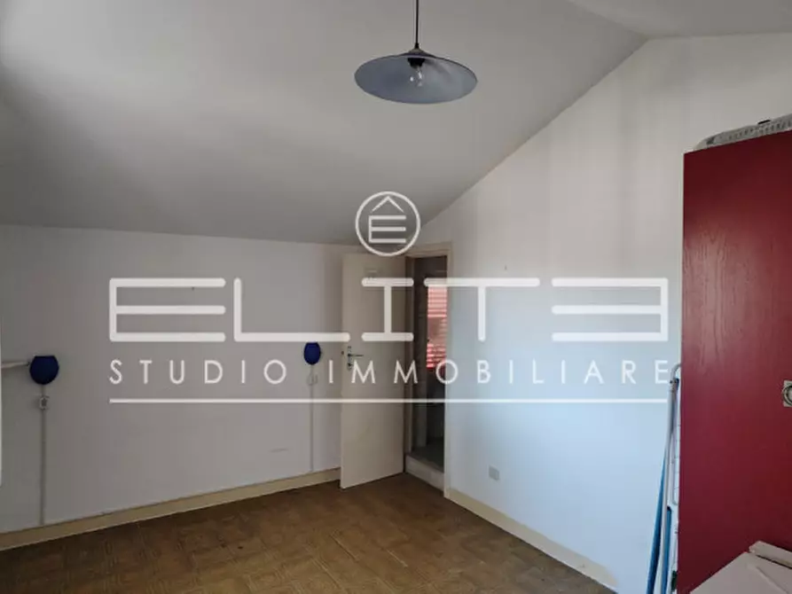 Immagine 6 di Villetta a schiera in vendita  in VIA IV NOVEMBRE a Numana