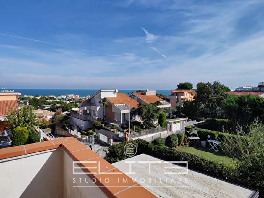 Immagine 4 di Appartamento in vendita  in VIA AMALFI 52 a Numana