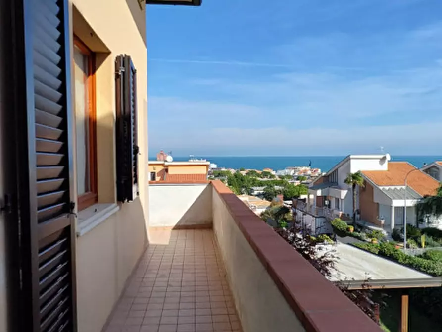 Immagine 5 di Appartamento in vendita  in VIA AMALFI 52 a Numana
