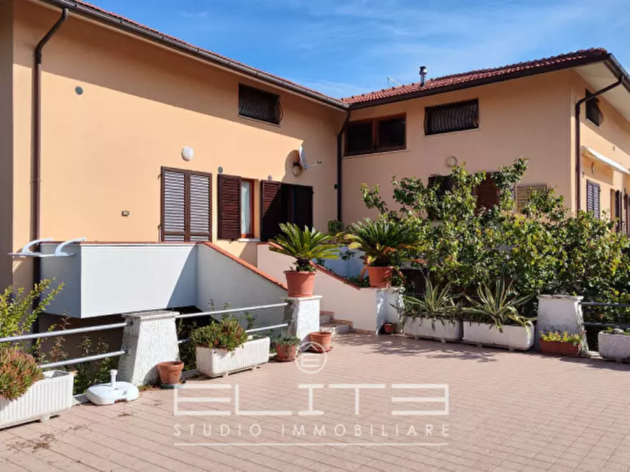 Immagine 8 di Appartamento in vendita  in VIA AMALFI 52 a Numana