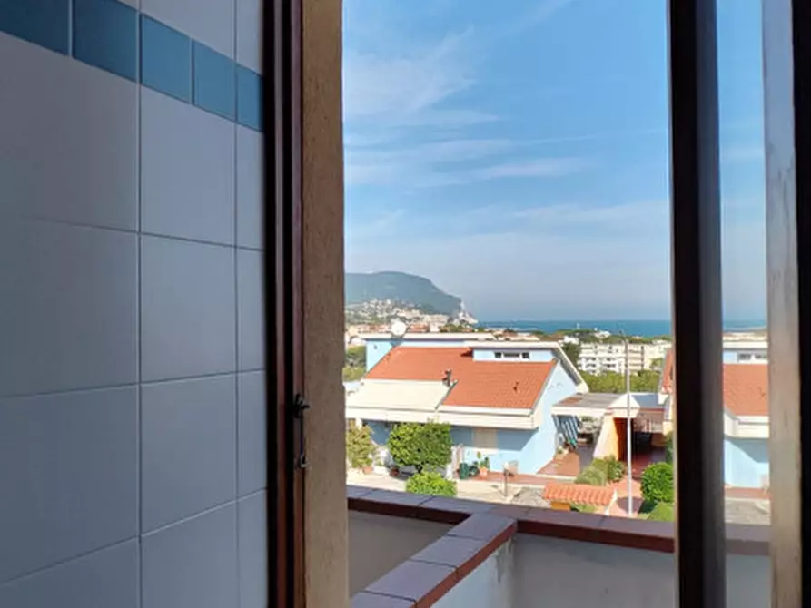 Immagine 26 di Appartamento in vendita  in VIA AMALFI 52 a Numana