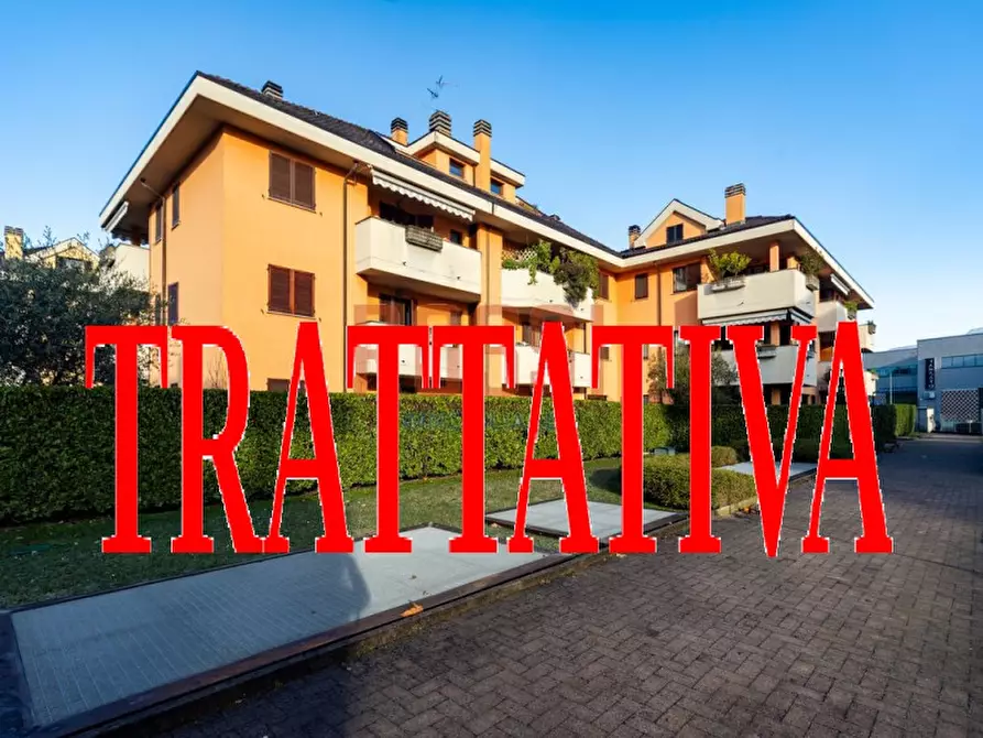 Immagine 1 di Appartamento in vendita  in VIA FRATELLI CERVI a Macherio
