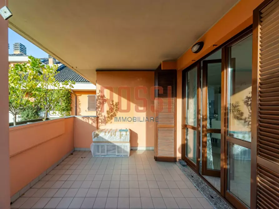 Immagine 8 di Appartamento in vendita  in VIA FRATELLI CERVI a Macherio