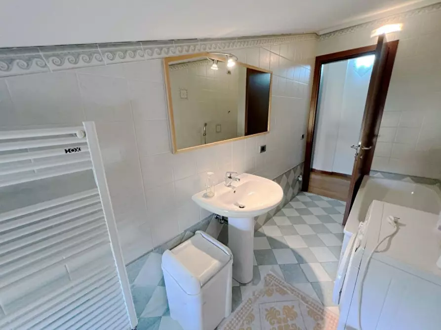 Immagine 11 di Appartamento in vendita  in Via Amerigo Vespucci a Selvazzano Dentro