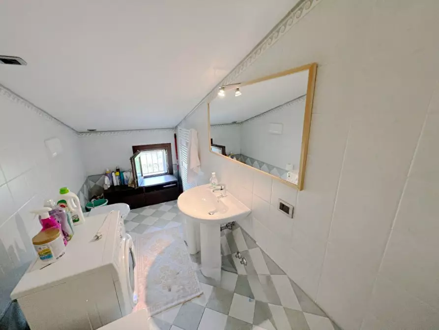 Immagine 17 di Appartamento in vendita  in Via Amerigo Vespucci a Selvazzano Dentro