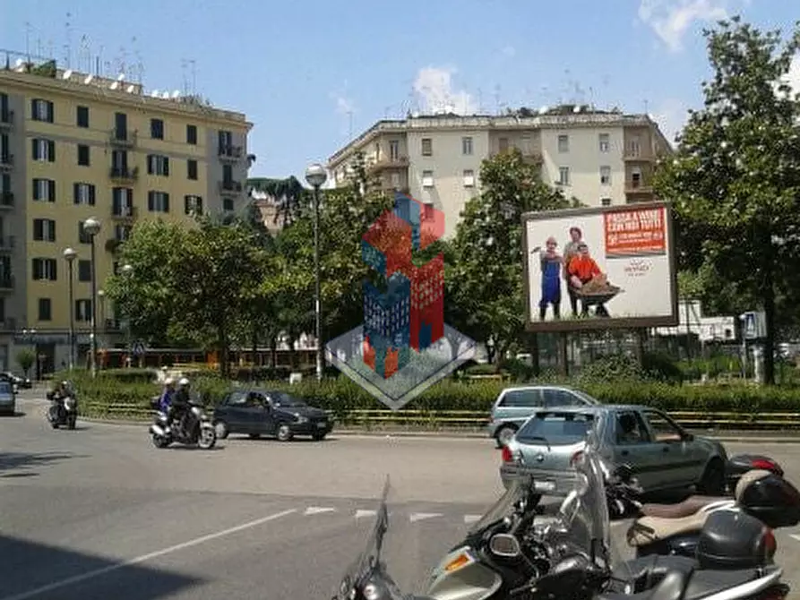 Immagine 3 di Negozio in vendita  in VOMERO-ARENELLA-VIA G.ORSI-LOCALE COMMERCIALE a Napoli