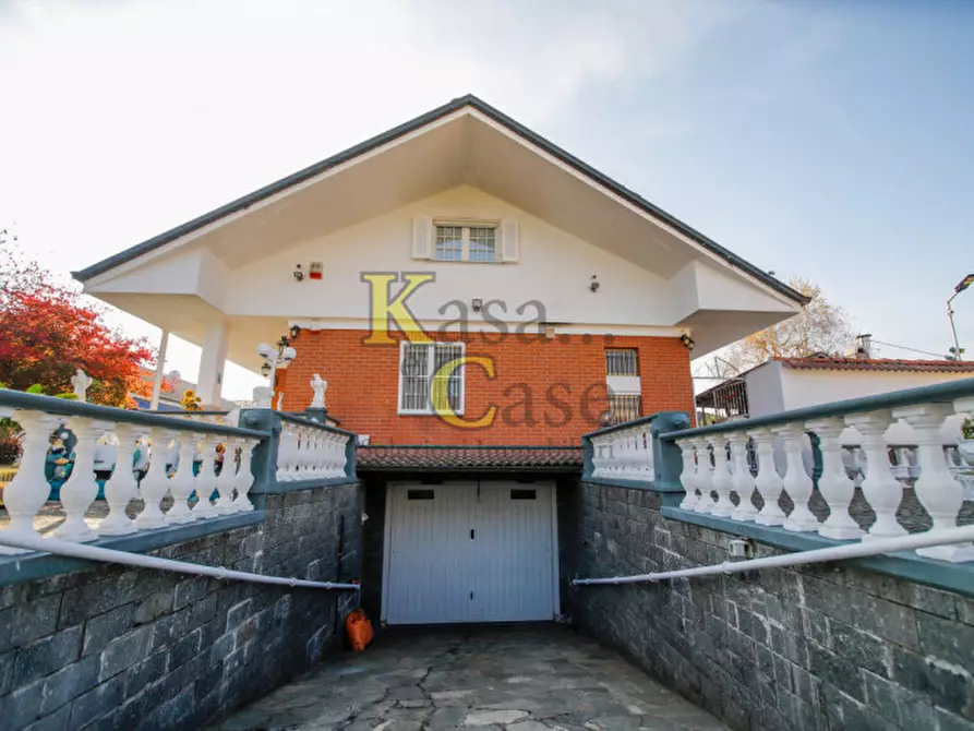 Immagine 4 di Villa in vendita  in Via Roma a San Giusto Canavese