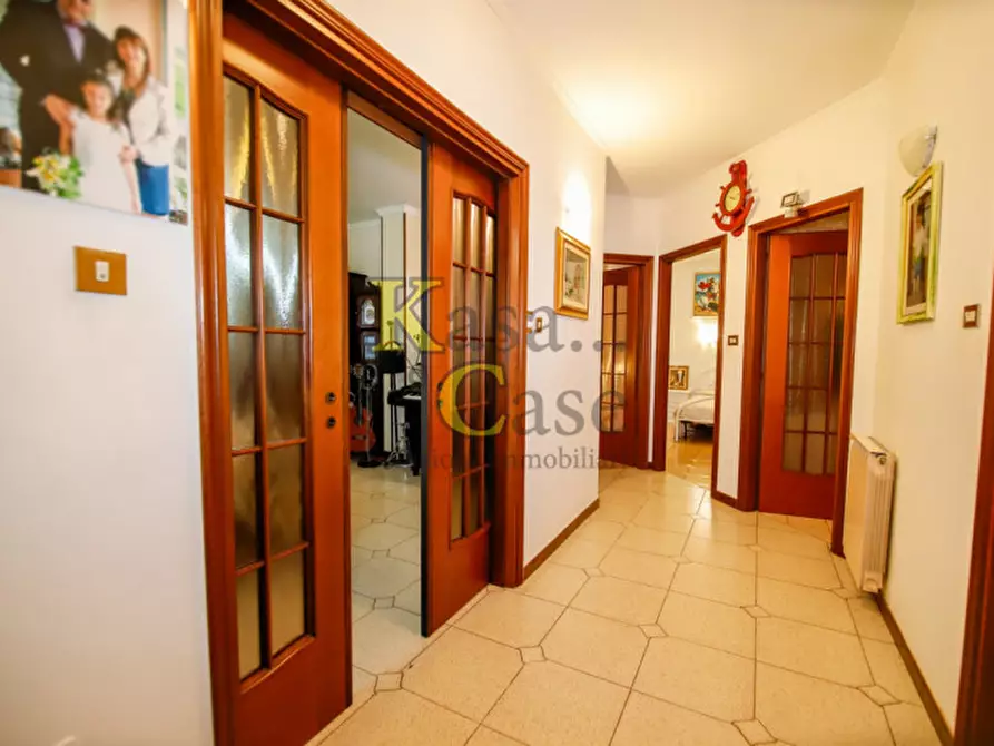 Immagine 7 di Villa in vendita  in Via Roma a San Giusto Canavese