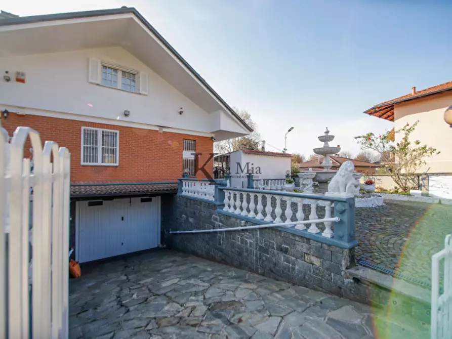 Immagine 15 di Villa in vendita  in Via Roma a San Giusto Canavese