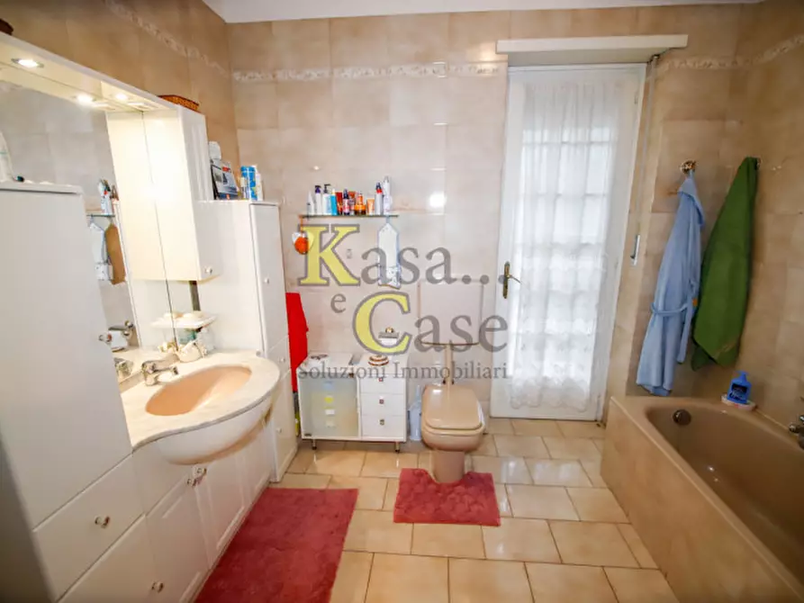 Immagine 23 di Villa in vendita  in Via Roma a San Giusto Canavese