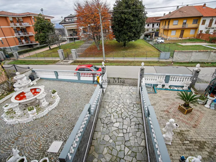 Immagine 39 di Villa in vendita  in Via Roma a San Giusto Canavese