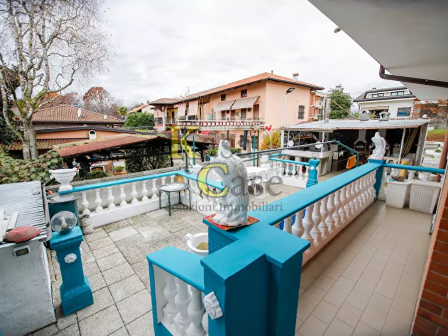 Immagine 42 di Villa in vendita  in Via Roma a San Giusto Canavese