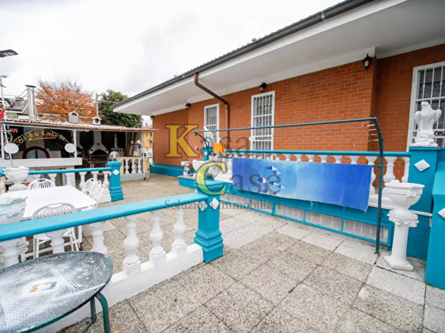 Immagine 44 di Villa in vendita  in Via Roma a San Giusto Canavese