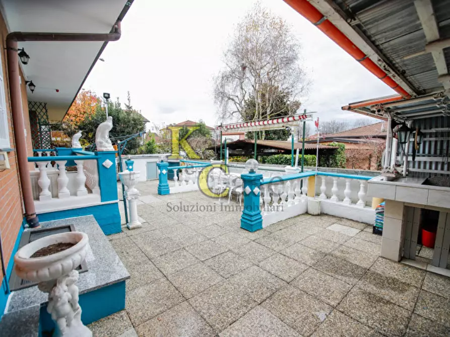 Immagine 46 di Villa in vendita  in Via Roma a San Giusto Canavese