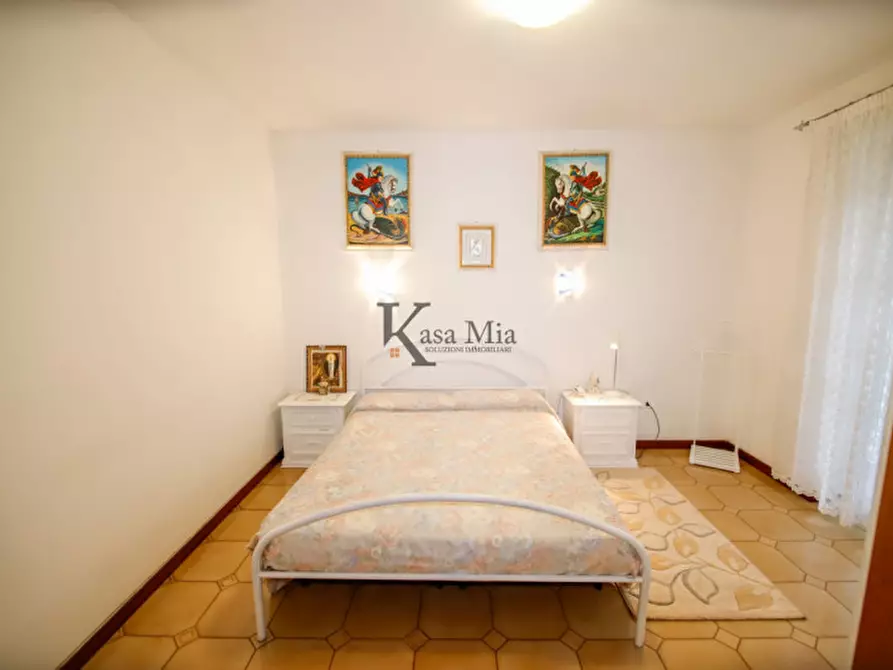 Immagine 48 di Villa in vendita  in Via Roma a San Giusto Canavese