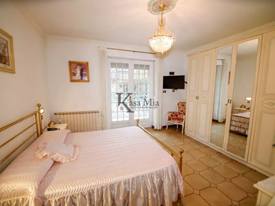 Immagine 51 di Villa in vendita  in Via Roma a San Giusto Canavese