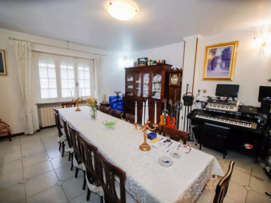 Immagine 58 di Villa in vendita  in Via Roma a San Giusto Canavese