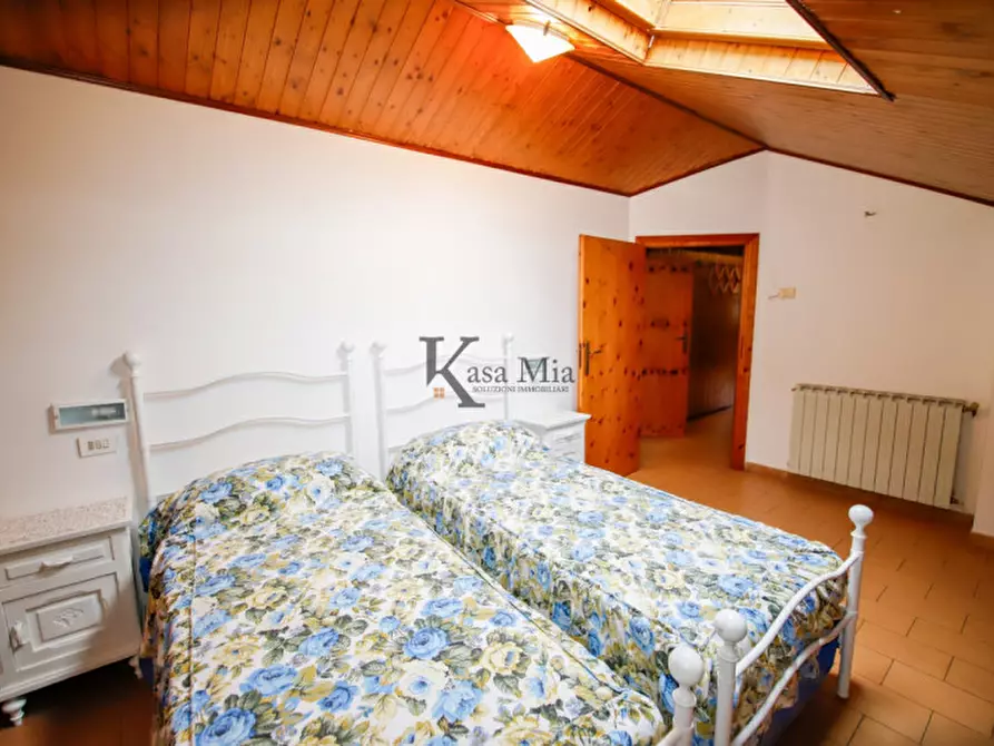 Immagine 78 di Villa in vendita  in Via Roma a San Giusto Canavese