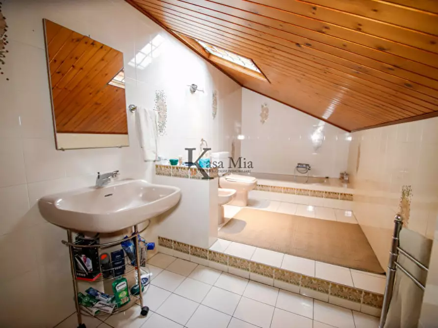 Immagine 80 di Villa in vendita  in Via Roma a San Giusto Canavese