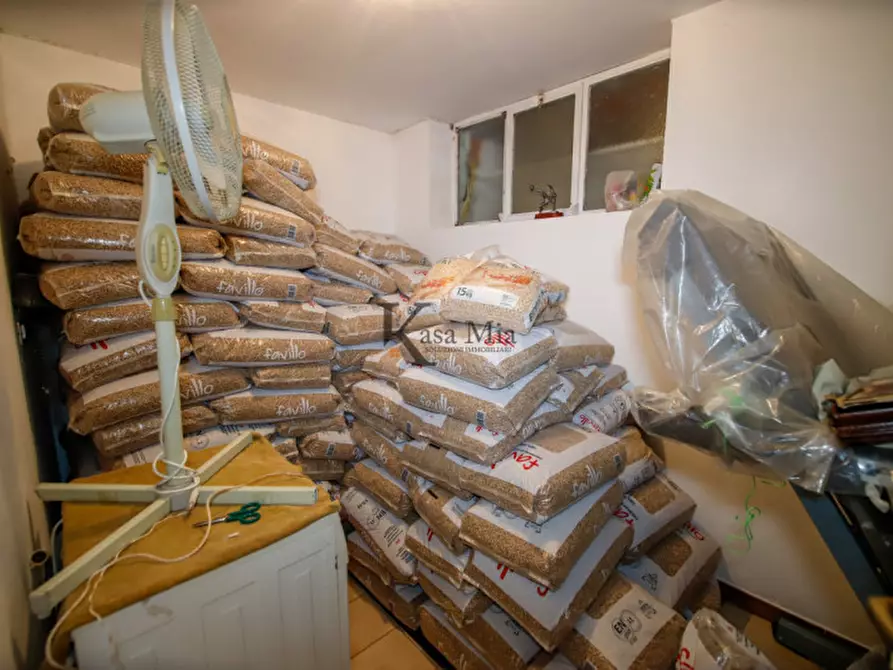 Immagine 85 di Villa in vendita  in Via Roma a San Giusto Canavese