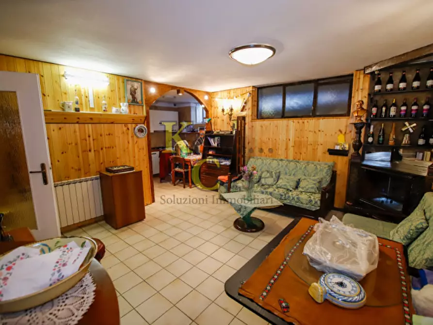 Immagine 90 di Villa in vendita  in Via Roma a San Giusto Canavese