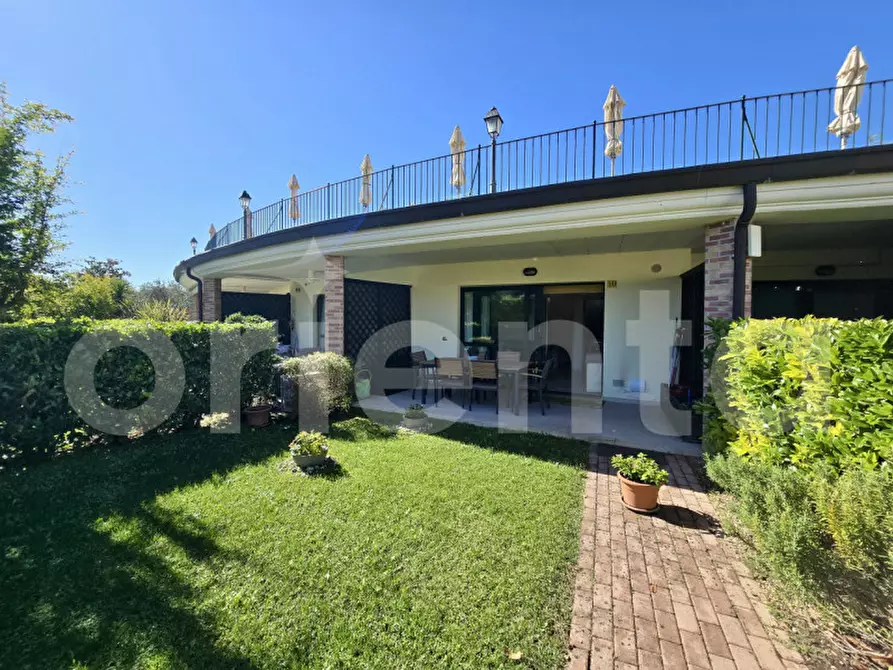 Immagine 5 di Appartamento in vendita  in Via Ri Fiochel 77 a Padenghe Sul Garda