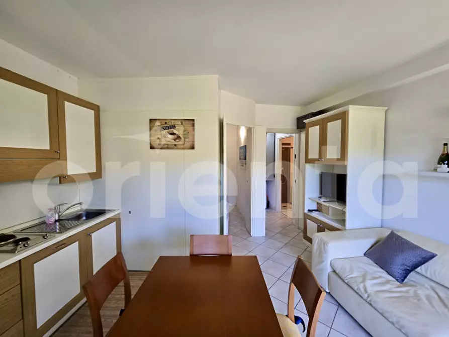 Immagine 11 di Appartamento in vendita  in Via Ri Fiochel 77 a Padenghe Sul Garda