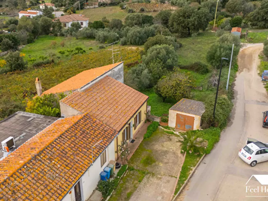 Immagine 3 di Villetta a schiera in vendita  in VIA MARSILIO FUCINO 11 a Olbia