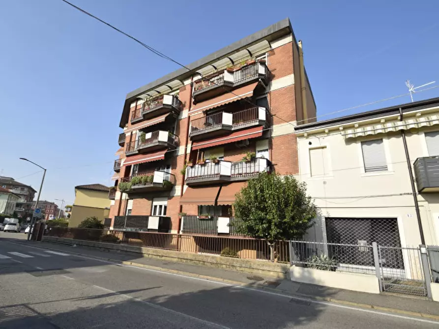 Immagine 2 di Appartamento in vendita  in Via Polveriera Vecchia 13 a Verona