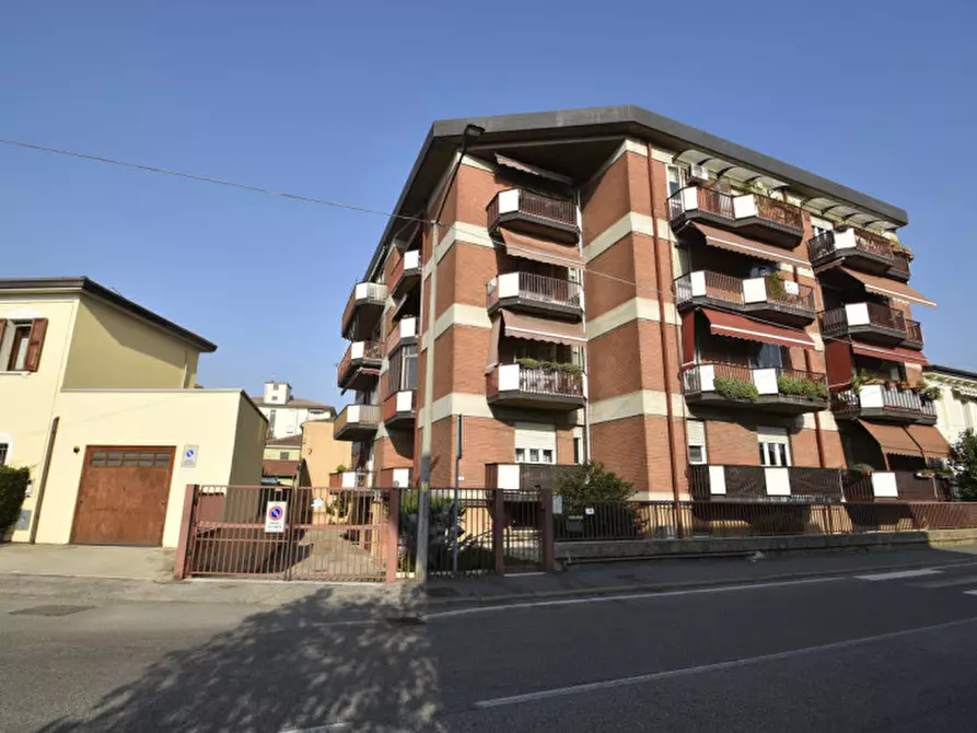 Immagine 5 di Appartamento in vendita  in Via Polveriera Vecchia 13 a Verona
