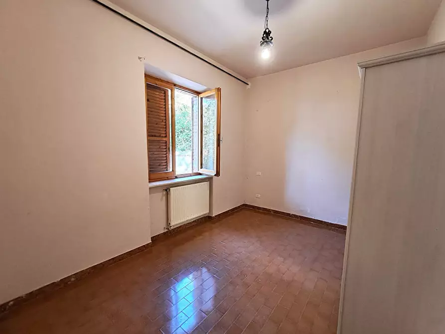 Immagine 15 di Villa in vendita  a Tuoro Sul Trasimeno