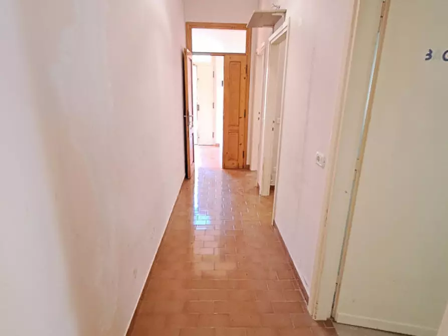 Immagine 22 di Villa in vendita  a Tuoro Sul Trasimeno