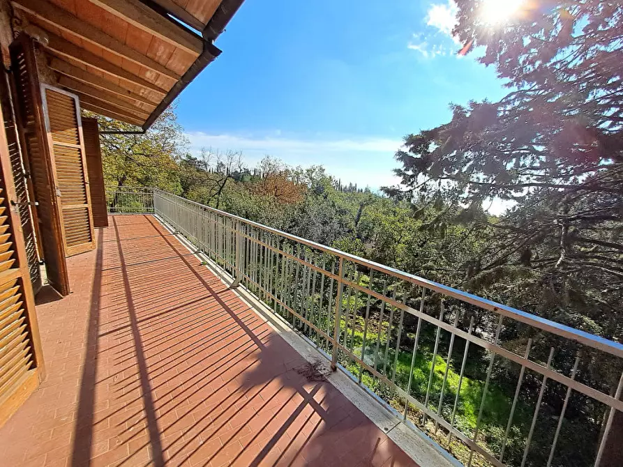 Immagine 23 di Villa in vendita  a Tuoro Sul Trasimeno