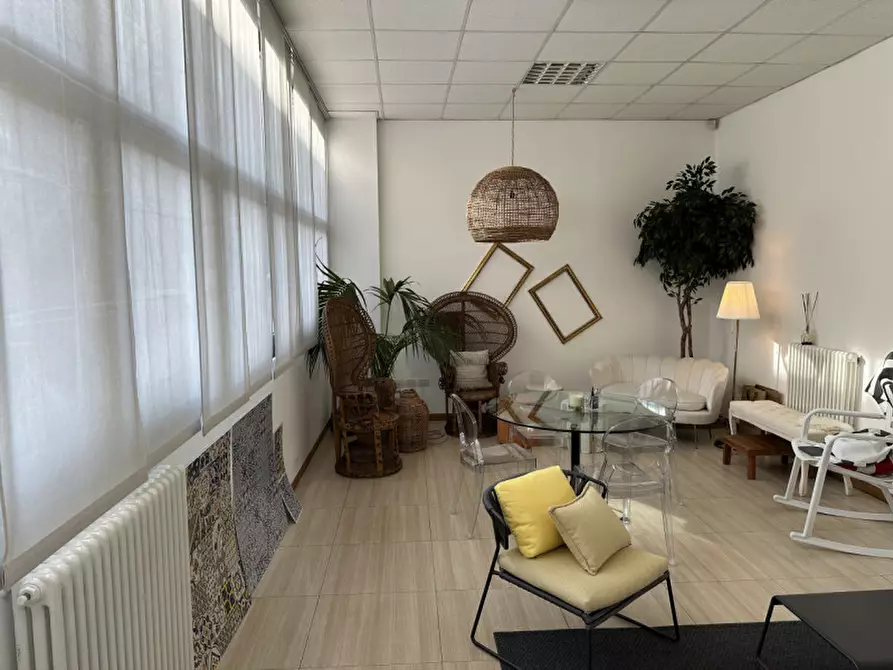Immagine 2 di Laboratorio in affitto  in ludovico lazzaro zamenhof, vicenza a Vicenza