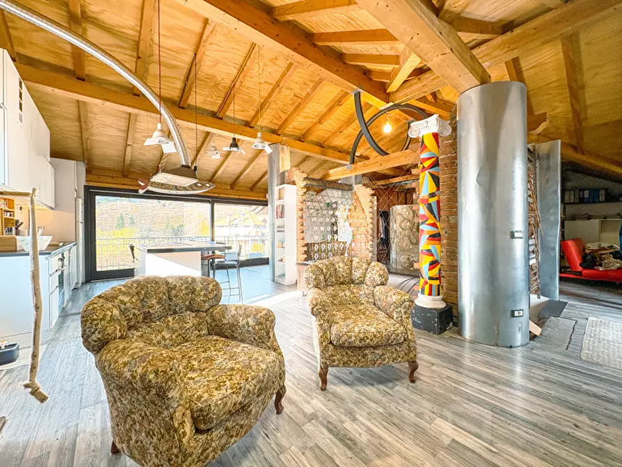 Immagine 4 di Loft/Open space in vendita  in via giuseppe fava 75 a Gozzano