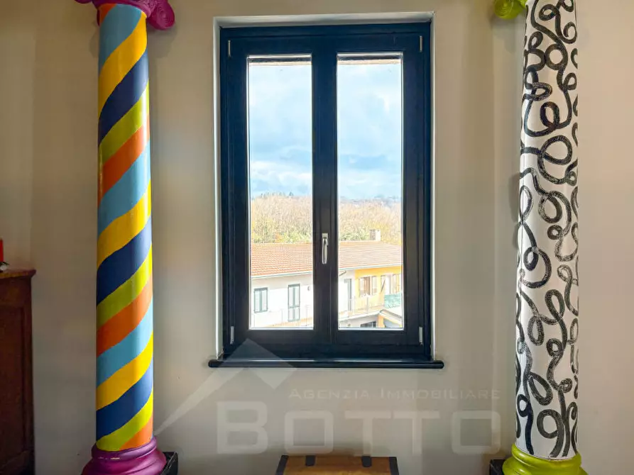 Immagine 9 di Loft/Open space in vendita  in via giuseppe fava 75 a Gozzano