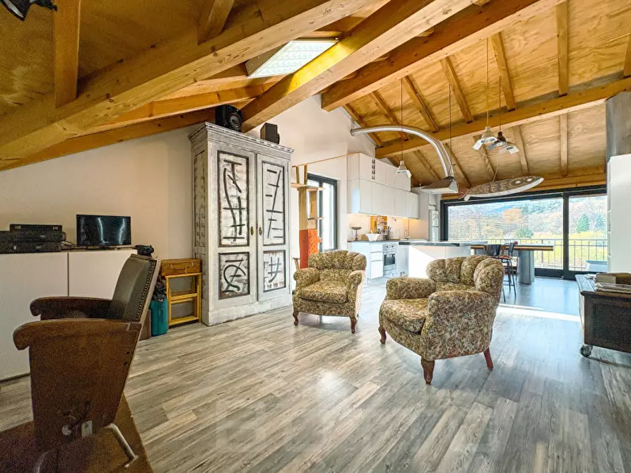 Immagine 10 di Loft/Open space in vendita  in via giuseppe fava 75 a Gozzano