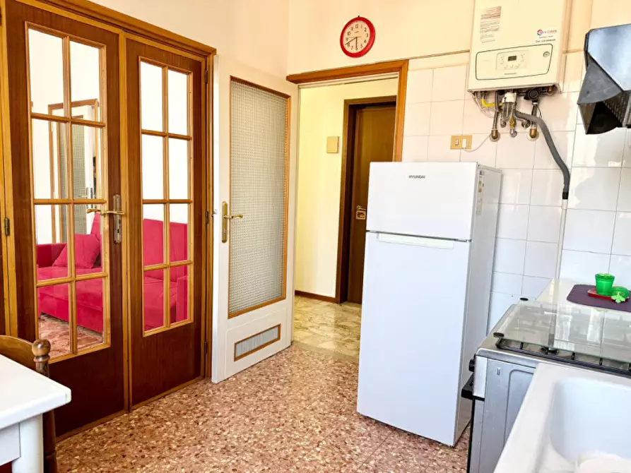 Immagine 7 di Appartamento in vendita  in VIA VOLTURNO a Parma