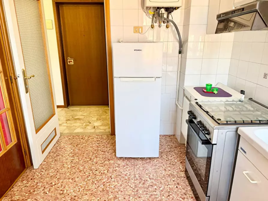 Immagine 9 di Appartamento in vendita  in VIA VOLTURNO a Parma