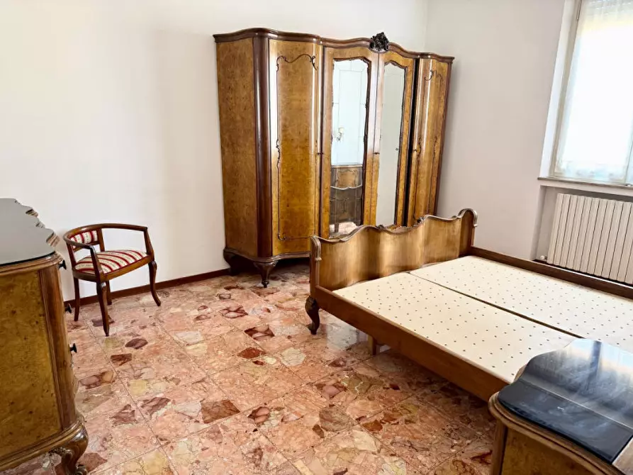 Immagine 10 di Appartamento in vendita  in VIA VOLTURNO a Parma