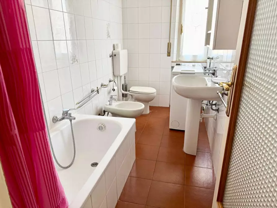 Immagine 14 di Appartamento in vendita  in VIA VOLTURNO a Parma