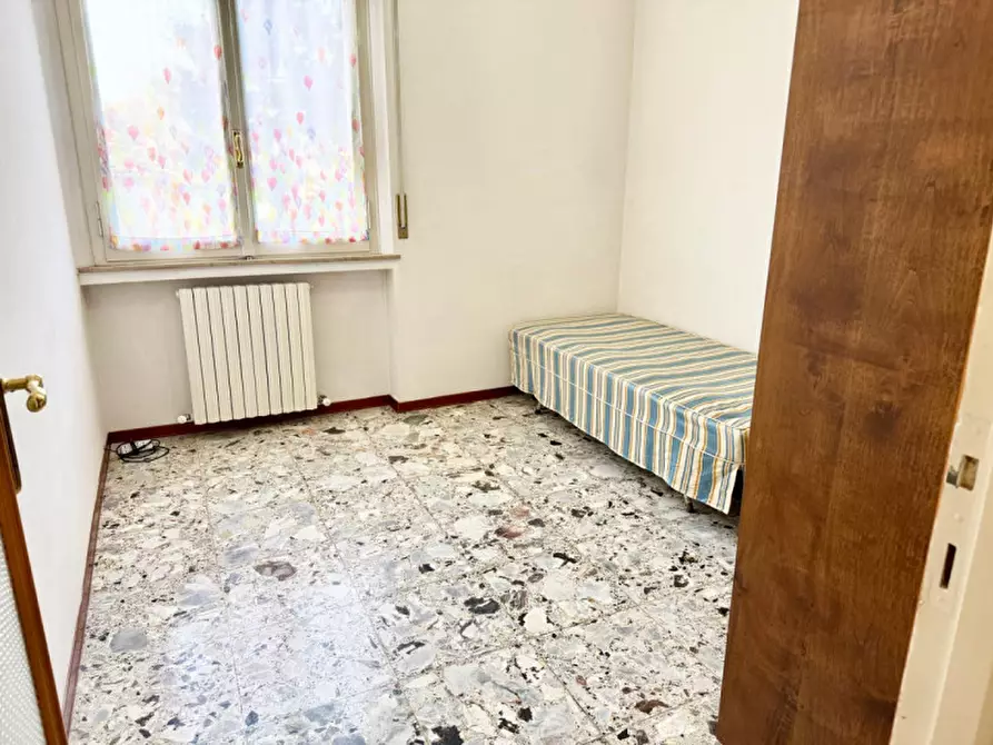 Immagine 15 di Appartamento in vendita  in VIA VOLTURNO a Parma