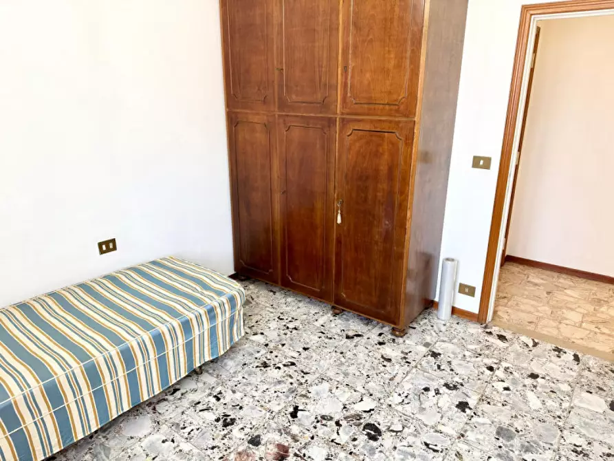 Immagine 17 di Appartamento in vendita  in VIA VOLTURNO a Parma