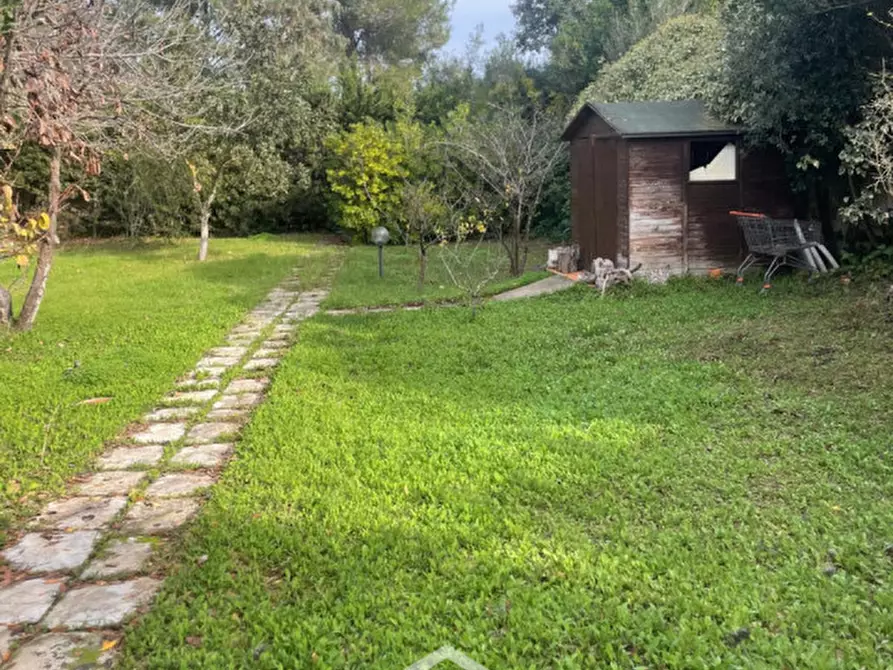 Immagine 10 di Villa in vendita  in via dell'asparigina,8 a Vernole