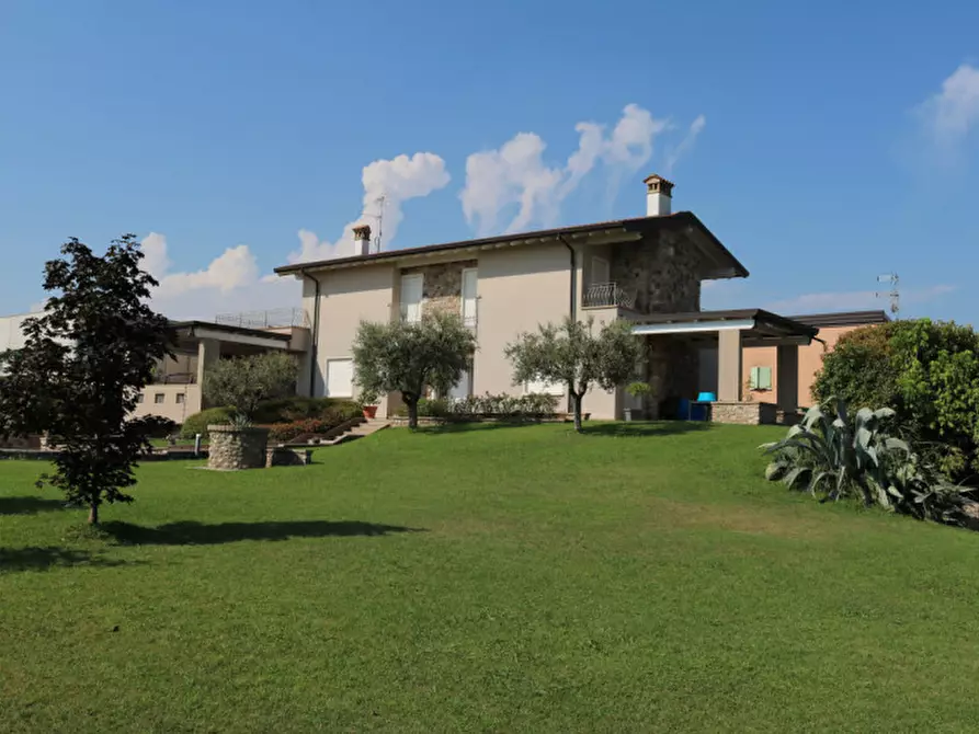 Immagine 1 di Villa in vendita  in Via Mantova Vecchia a Castiglione Delle Stiviere